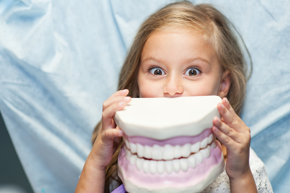 Pedodonzia e Cura dei Denti da Latte a Lugano | Studio Bakaj Pedodonzia e Cura dei Denti da Latte a Lugano | Studio Bakaj