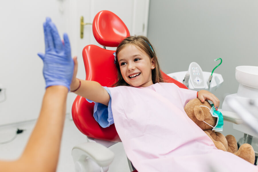 Pedodonzia e Cura dei Denti da Latte a Lugano | Studio Bakaj Pedodonzia e Cura dei Denti da Latte a Lugano | Studio Bakaj