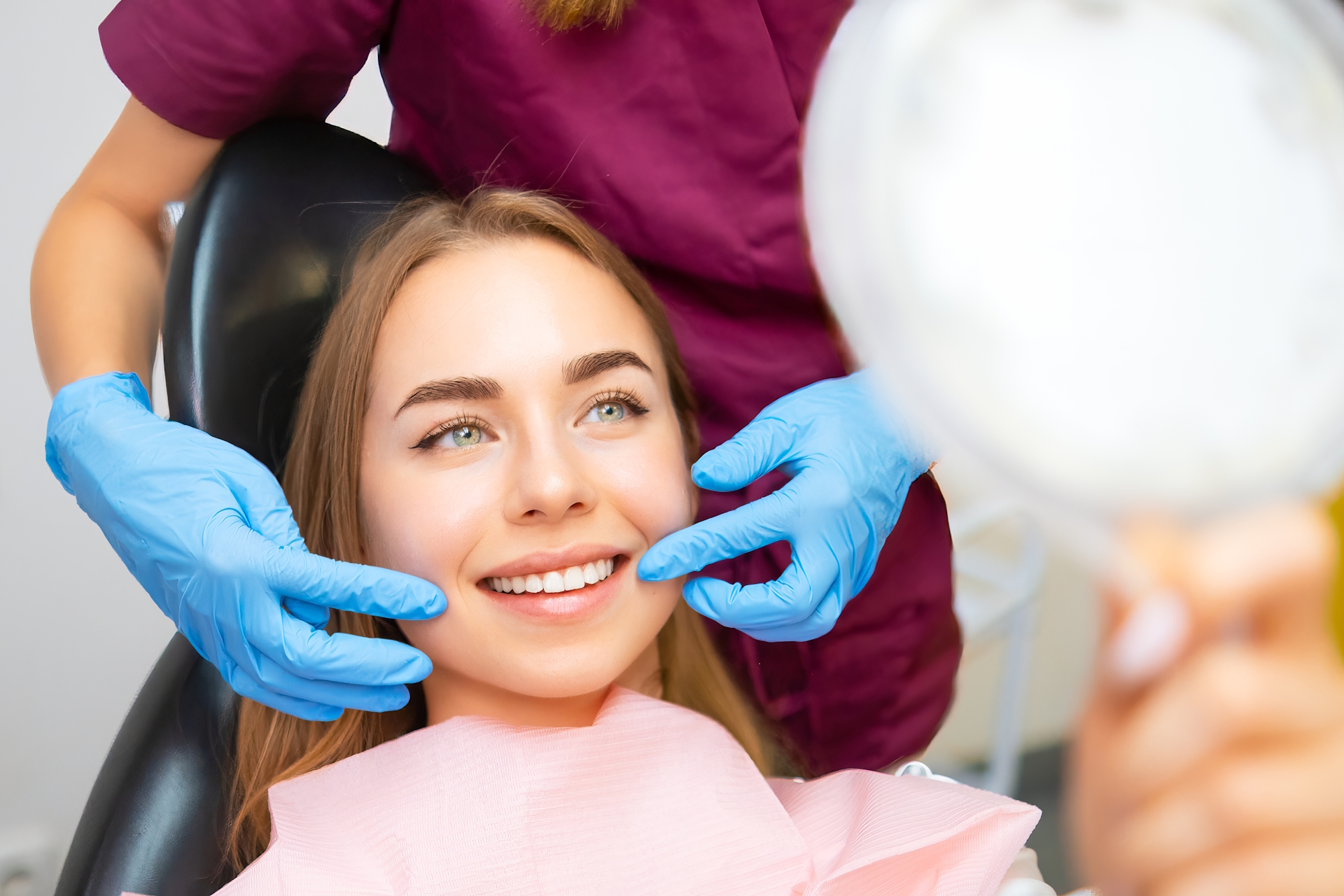 Sbiancamento Dentale Professionale alla Poltrona a Lugano | Studio Bakaj Sbiancamento Dentale Professionale alla Poltrona a Lugano | Studio Bakaj